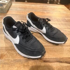 Nike Women’s Waffle Debut black and white sneakers